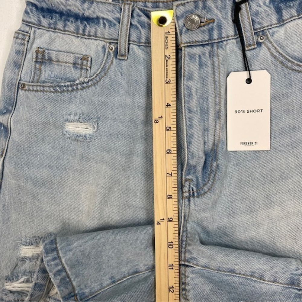 Forever 21 90s Short Light Wash Distressed High Waist Denim Shorts Size 28 NEW - Picture 4 of 9